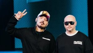 Filatov & Karas: «Дорогая большая семья МУЗ-ТВ! Мы желаем вам любить музыку» Filatov & Karas: «Дорогая большая семья МУЗ-ТВ! Мы желаем вам любить музыку»