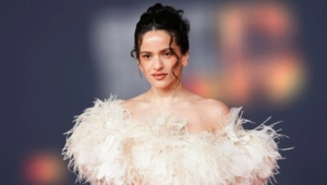 Розалия вышла на связь с поклонниками после прерванного концерта в Милане