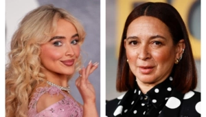 Сабрина Карпентер «арестовала» звезду фильма «Гаттака» Майю Рудольф в Лос-Анджелесе Сабрина Карпентер «арестовала» звезду фильма «Гаттака» Майю Рудольф в Лос-Анджелесе