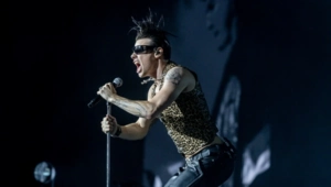 Yungblud назвал музыкальные группы, которые доказывают, что рок-н-ролл жив