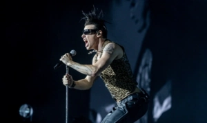 Yungblud назвал музыкальные группы, которые доказывают, что рок-н-ролл жив