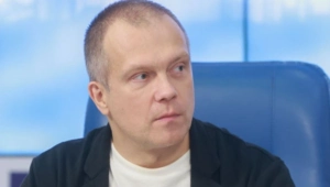 DJ Грув раскрыл секреты воспитания сына на «Премии МУЗ-ТВ 2026. Движение» DJ Грув раскрыл секреты воспитания сына на «Премии МУЗ-ТВ 2026. Движение»
