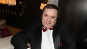 Суд признал договор Андрея Разина о правах на песни «Ласкового мая» недействительным Суд признал договор Андрея Разина о правах на песни «Ласкового мая» недействительным