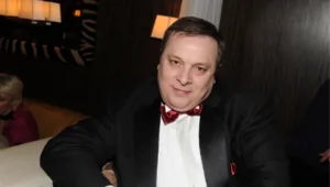 Суд признал договор Андрея Разина о правах на песни «Ласкового мая» недействительным Суд признал договор Андрея Разина о правах на песни «Ласкового мая» недействительным