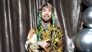 Ганвест заявил, что зацензурирует свои песни