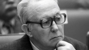 На 101-м году ушел из жизни историк и публицист Рой Медведев На 101-м году ушел из жизни историк и публицист Рой Медведев