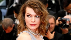 Милла Йовович показала умилительные фото 6-летней дочери в день ее рождения