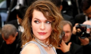 Милла Йовович показала умилительные фото 6-летней дочери в день ее рождения