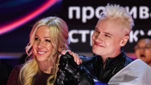 Менеджер SHAMAN не смог ответить на вопрос о свадебном торжестве Менеджер SHAMAN не смог ответить на вопрос о свадебном торжестве