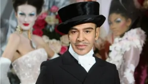 Метрополитен-музей отменил выставку Джона Гальяно к Met Gala — 2027 Метрополитен-музей отменил выставку Джона Гальяно к Met Gala — 2027