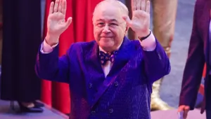 80-летний Евгений Петросян умилил поклонников трогательным кадром с дочерью