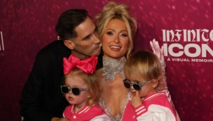 Девичник у «блондинки в шоколаде»: звезды на премьере документального фильма о Пэрис Хилтон