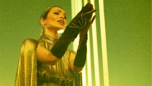 Сати Казанова сообщила о планах выйти на мировую сцену и выиграть «Грэмми» Сати Казанова сообщила о планах выйти на мировую сцену и выиграть «Грэмми»