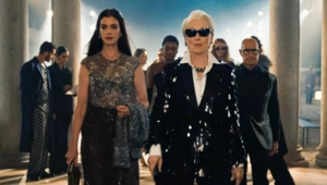 Сиквел фильма «Дьявол носит Prada» возглавил кассовые чарты в США