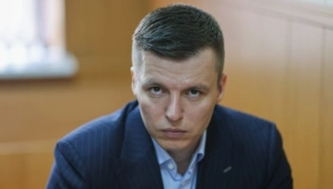 Артем Чекалин перед судом сообщил детям, что может не вернуться домой Артем Чекалин перед судом сообщил детям, что может не вернуться домой