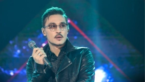 Дима Билан спас пострадавшую от жвачки птицу