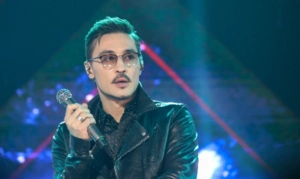 Дима Билан спас пострадавшую от жвачки птицу