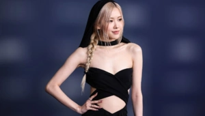 Розэ о клипе «APT.» и дуэте с Бруно Марсом: «Это была самая веселая видеосъемка в моей жизни» Розэ о клипе «APT.» и дуэте с Бруно Марсом: «Это была самая веселая видеосъемка в моей жизни»