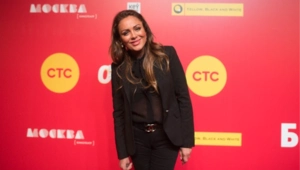 Мама Юлии Началовой опубликовала редкое фото певицы