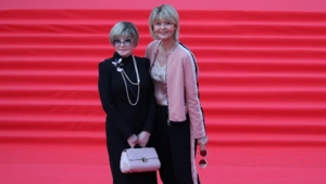 Юлия Меньшова трогательно почтила память Веры Алентовой в ее день рождения Юлия Меньшова трогательно почтила память Веры Алентовой в ее день рождения