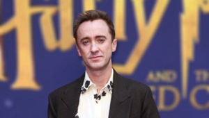 Том Фелтон устроил противостояние между поклонниками «Гарри Поттера» благодаря одному вопросу Том Фелтон устроил противостояние между поклонниками «Гарри Поттера» благодаря одному вопросу