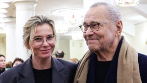 Высоцкая поделилась откровенными подробностями отдыха с Кончаловским: «Становишься чудаком» Высоцкая поделилась откровенными подробностями отдыха с Кончаловским: «Становишься чудаком»