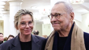 Юлия Высоцкая опубликовала нежное видео с молодым коллегой: «Отличная пара» Юлия Высоцкая опубликовала нежное видео с молодым коллегой: «Отличная пара»