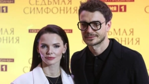 Редкие семейные кадры: Елизавета Боярская показала, как семья готовится к Новому году Редкие семейные кадры: Елизавета Боярская показала, как семья готовится к Новому году