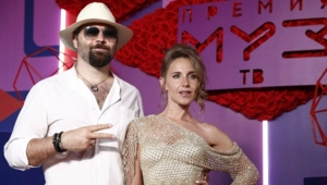 Юлия Ковальчук высказалась о страстном танце Алексея Чумакова со зрительницей на концерте