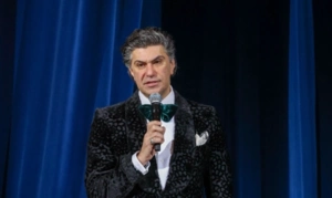 Цискаридзе пристыдил телеведущую за позу на фото в ложе Большого театра Цискаридзе пристыдил телеведущую за позу на фото в ложе Большого театра