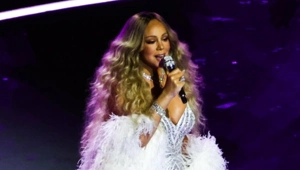 Мэрайя Кэри выпустила оркестровую композицию по случаю своего 57-летия Мэрайя Кэри выпустила оркестровую композицию по случаю своего 57-летия