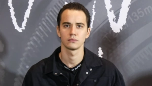 Актер Виталий Андреев трогательно сделал предложение возлюбленной в день своего 30-летия