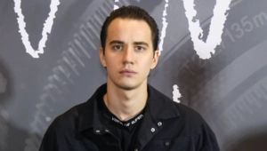 Актер Виталий Андреев трогательно сделал предложение возлюбленной в день своего 30-летия