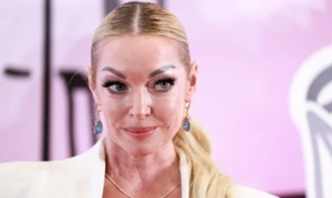 Анастасия Волочкова возобновила тренировки после операции вопреки советам врачей Анастасия Волочкова возобновила тренировки после операции вопреки советам врачей