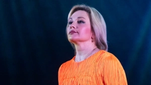 Буланова высказалась о внезапной популярности своих танцоров: «Не старались» Буланова высказалась о внезапной популярности своих танцоров: «Не старались»
