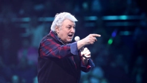 Дочь Добрынина пригрозила судом группе, гастролирующей с песнями ее отца