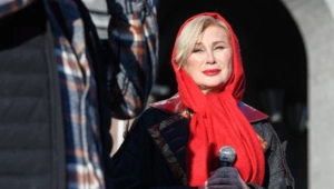 Вика Цыганова объяснила, почему ее кафтаны скупают иностранцы