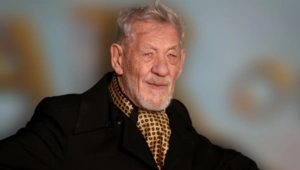 86-летний Иэн Маккеллен вернется к роли Гэндальфа в новом фильме 86-летний Иэн Маккеллен вернется к роли Гэндальфа в новом фильме