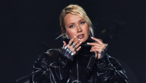 Клава Кока рассказала, как образование госслужащей помогло ей в звездной карьере