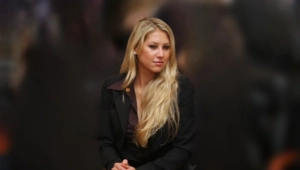 Анна Курникова впервые вышла в свет после новостей о беременности