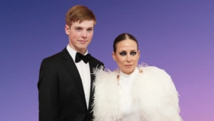 Юлия Барановская вышла в свет вместе с повзрослевшим 20-летним сыном Юлия Барановская вышла в свет вместе с повзрослевшим 20-летним сыном