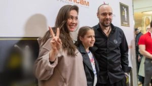 Елена Товстик в годовщину несостоявшейся «фарфоровой свадьбы» упрекнула бывшего супруга Елена Товстик в годовщину несостоявшейся «фарфоровой свадьбы» упрекнула бывшего супруга