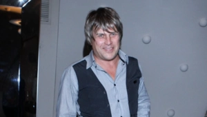 Алексей Глызин столкнулся с агрессивной пассажиркой на борту самолета Алексей Глызин столкнулся с агрессивной пассажиркой на борту самолета