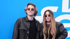 Сын Ирины Дубцовой объяснил, почему он запел вопреки запрету матери Сын Ирины Дубцовой объяснил, почему он запел вопреки запрету матери