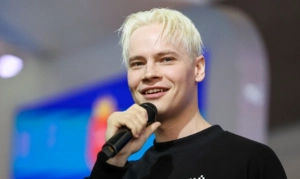 SHAMAN представляет новую песню «Она того стоит»