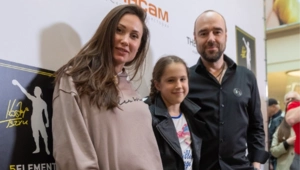 Суд отклонил жалобу Елены Товстик о расторжении брака Суд отклонил жалобу Елены Товстик о расторжении брака