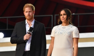 Меган Маркл вышла в свет с украшениями на сумму почти 20 тыс долларов