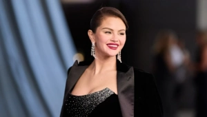 Селена Гомес ответила на критику своей внешности Селена Гомес ответила на критику своей внешности