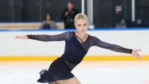 Александра Трусова поделилась трогательными кадрами с сыном Александра Трусова поделилась трогательными кадрами с сыном