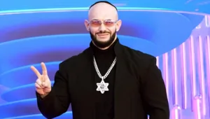 Рэпер Джиган опубликовал созданное нейросетью фото с Оксаной Самойловой Рэпер Джиган опубликовал созданное нейросетью фото с Оксаной Самойловой
